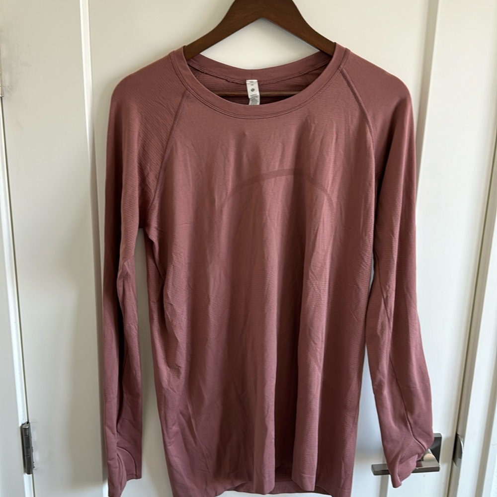 Long sleeve T-shirt in blush pink color